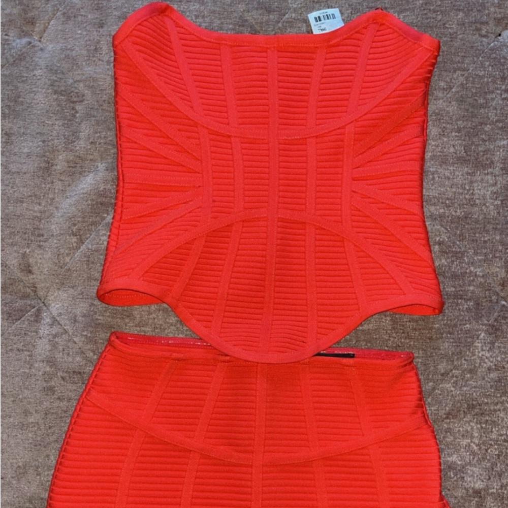Akira 2 piece